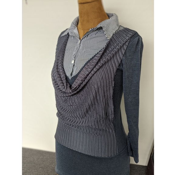 Sophisticated Top - Picture 3 of 4